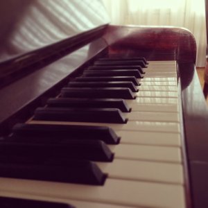 Mrs Magic Piano Song